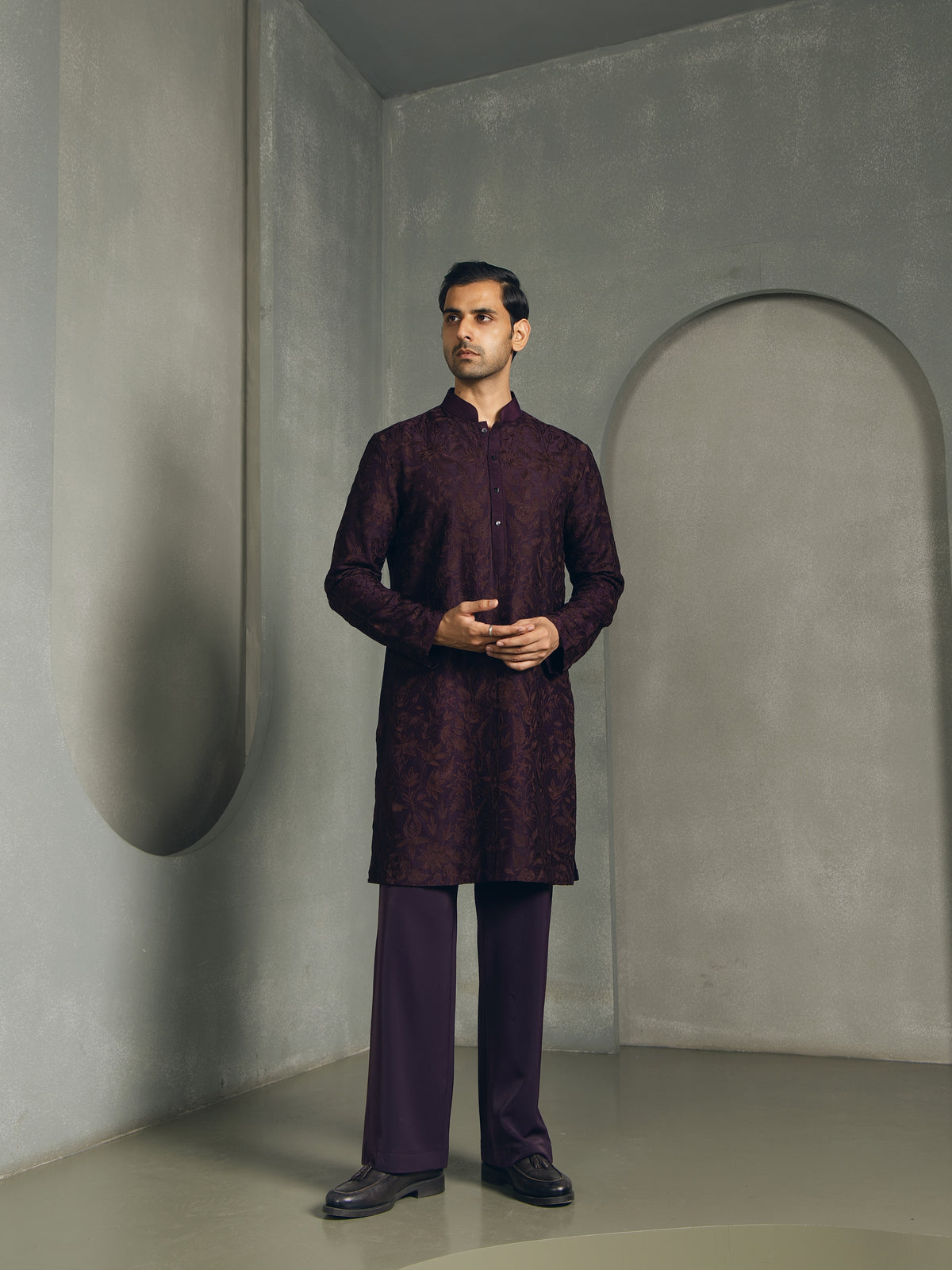 SILK THREAD EMBROIDERY KURTA PANT SET