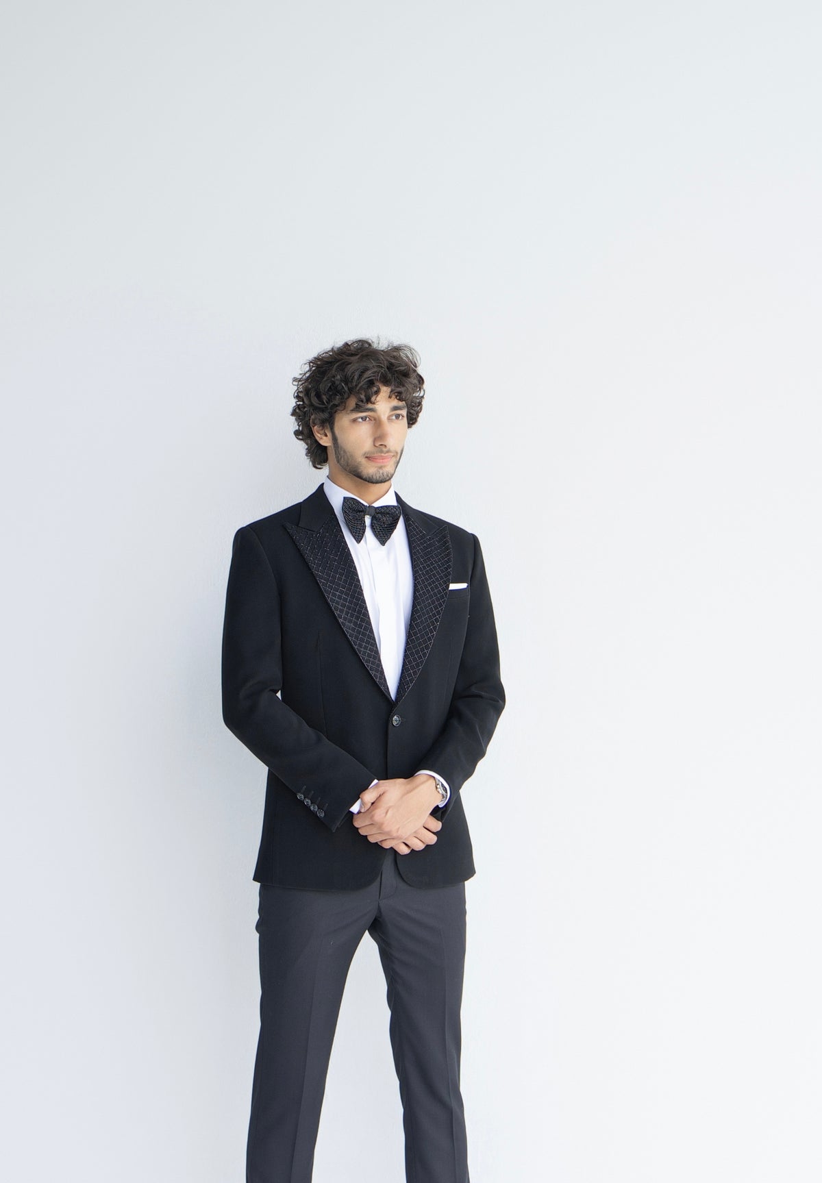 BLACK GLASS CUT EMBROIDERY TUXEDO