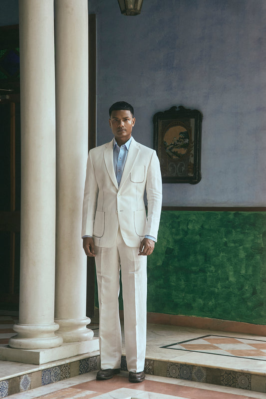 CASUAL WHITE LINEN SUIT