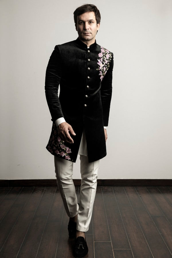 BLACK THREAD EMBROIDERY INDOWESTERN SET