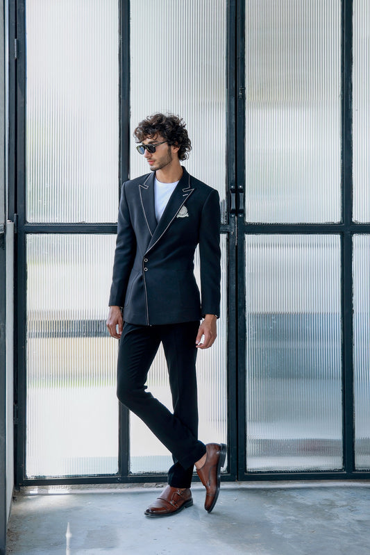 BLACK DOUBLE BREASTED SUIT