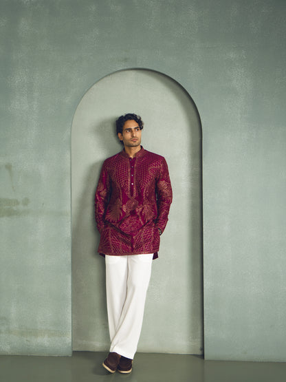 ZARI THREAD EMBROIDERY KURTA PANT SET