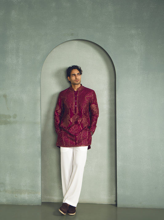 ZARI THREAD EMBROIDERY KURTA PANT SET
