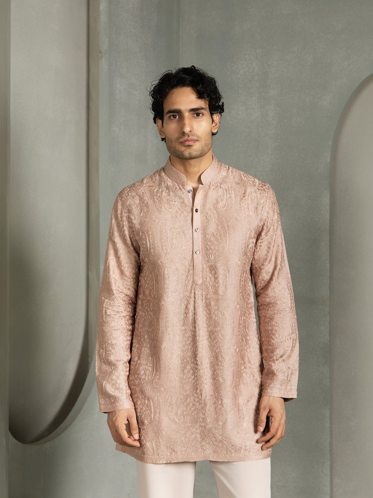SILK THREAD EMBROIDERY KURTA PANT SET