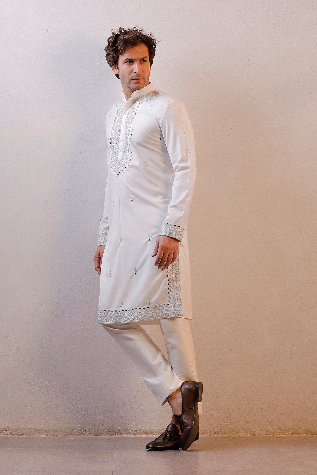 WHITE MIRROR WORK KURTA SET