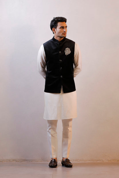 BLACK VELVET JACKET IVORY KURTA SET