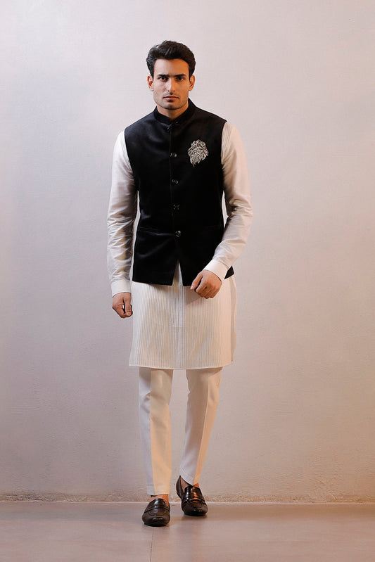 BLACK VELVET JACKET IVORY KURTA SET