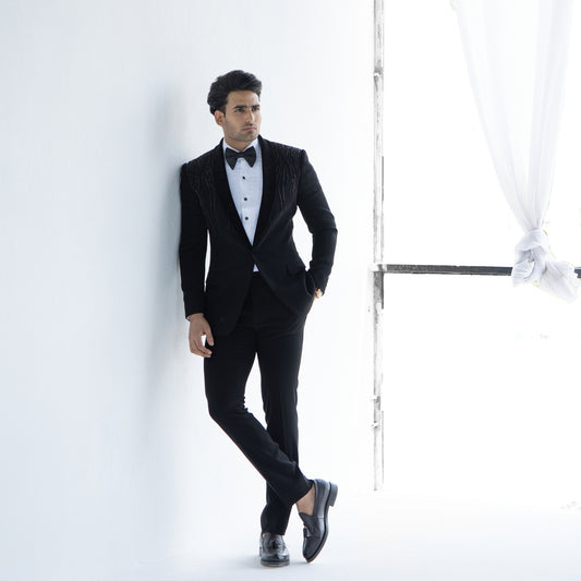 GLASS CUT EMBROIDERY TUXEDO