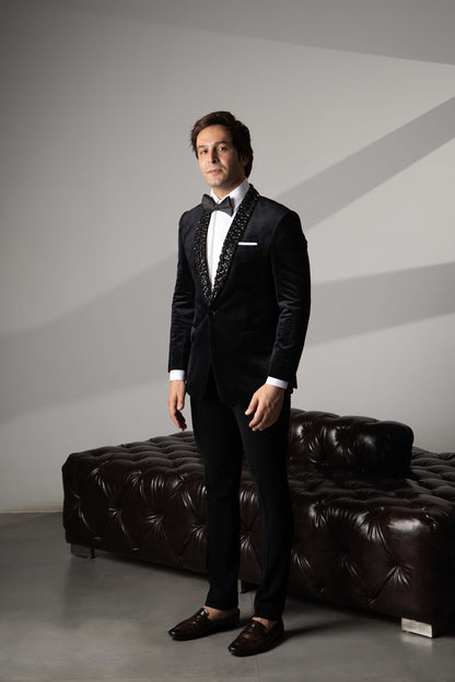 CRYSTLE STONE EMBROIDERY TUXEDO