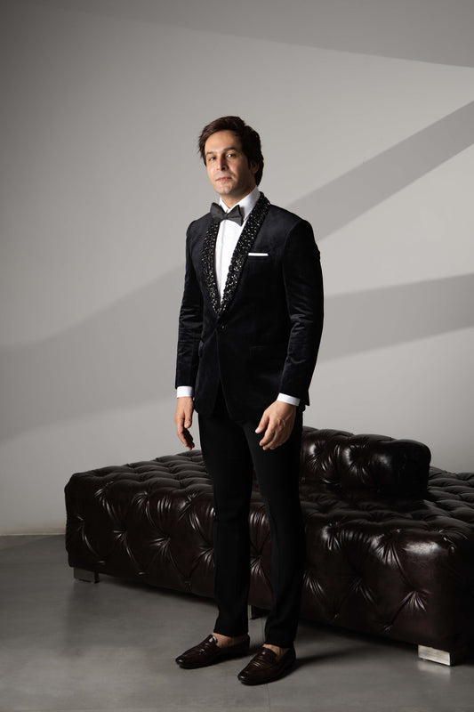CRYSTLE STONE EMBROIDERY TUXEDO