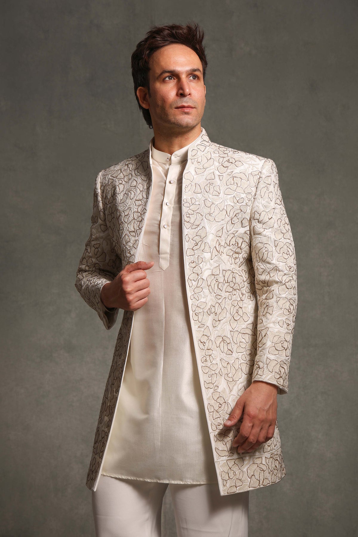 OPEN IVORY THREAD WITH GLASS EMBROIDERY INDOWESTERN