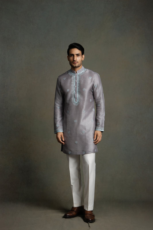 THREAD EMBROIDERY KURTA AND WHITE PANT