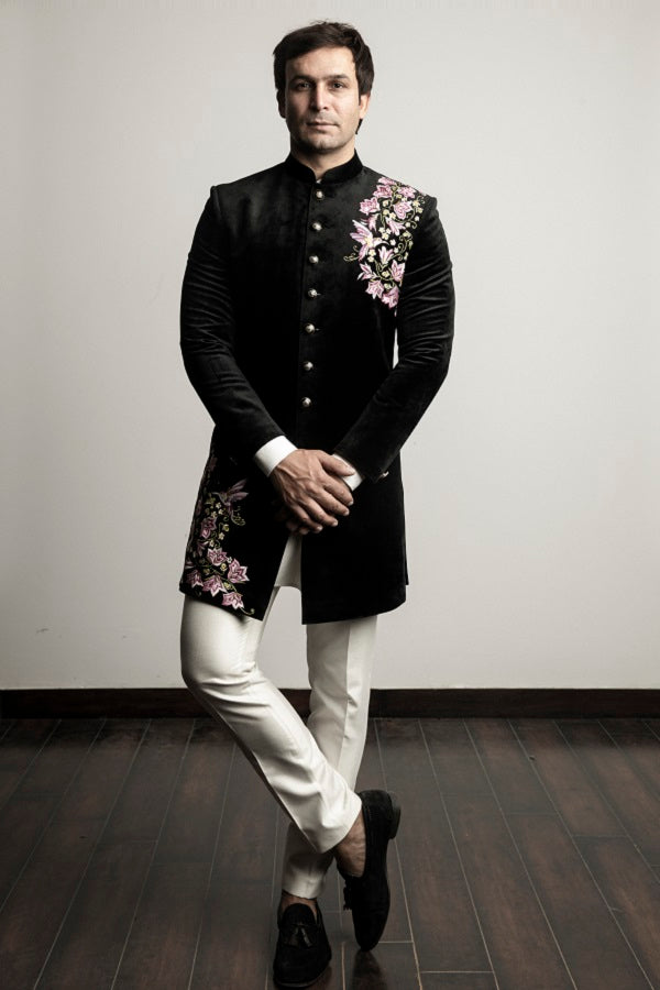 BLACK THREAD EMBROIDERY INDOWESTERN SET