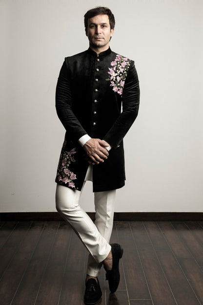BLACK THREAD EMBROIDERY INDOWESTERN SET