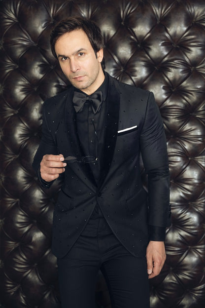 Black scatter embroidered velvet shawl collar suit